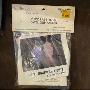 NEW Tiny Treasure Ornament B-3 NORTHERN LIGHTS KIT MAKES TWO vintage
